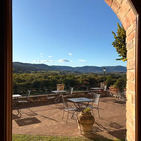 Vakantieboerderij Torre Palombara - Dimora Storica